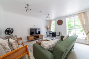 Cozy Welcoming 2BR Flat Near Excel Centre